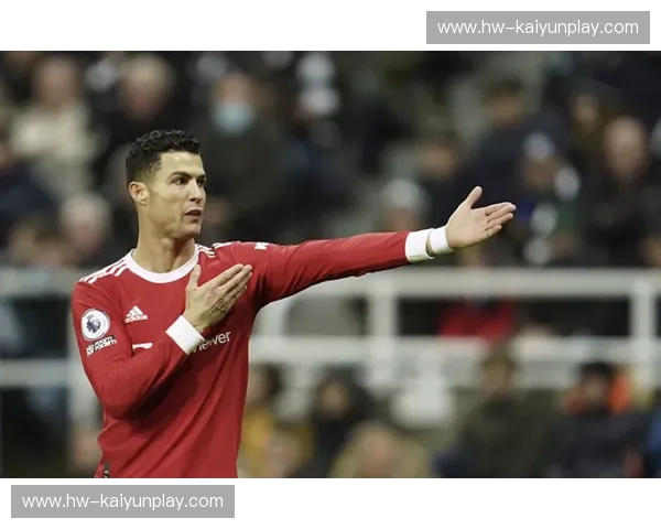 转会摔跤：当转会市场遇上擂台戏码，足球也能燃成综艺